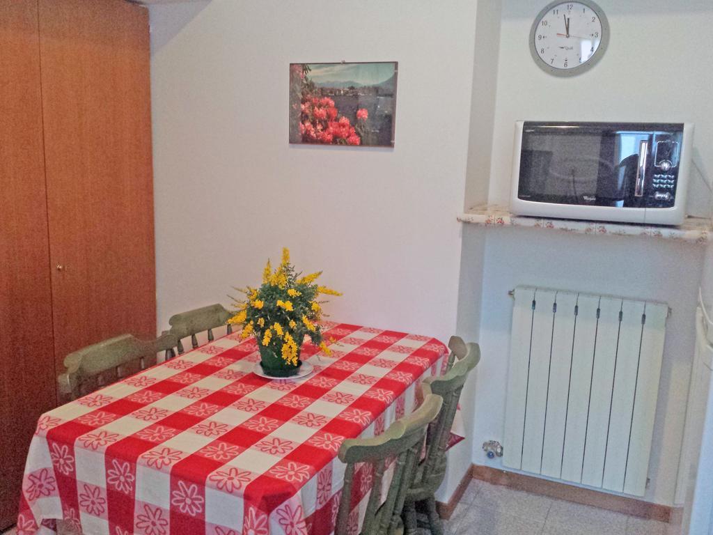 Appartamento Via De Vit Stresa Exterior photo