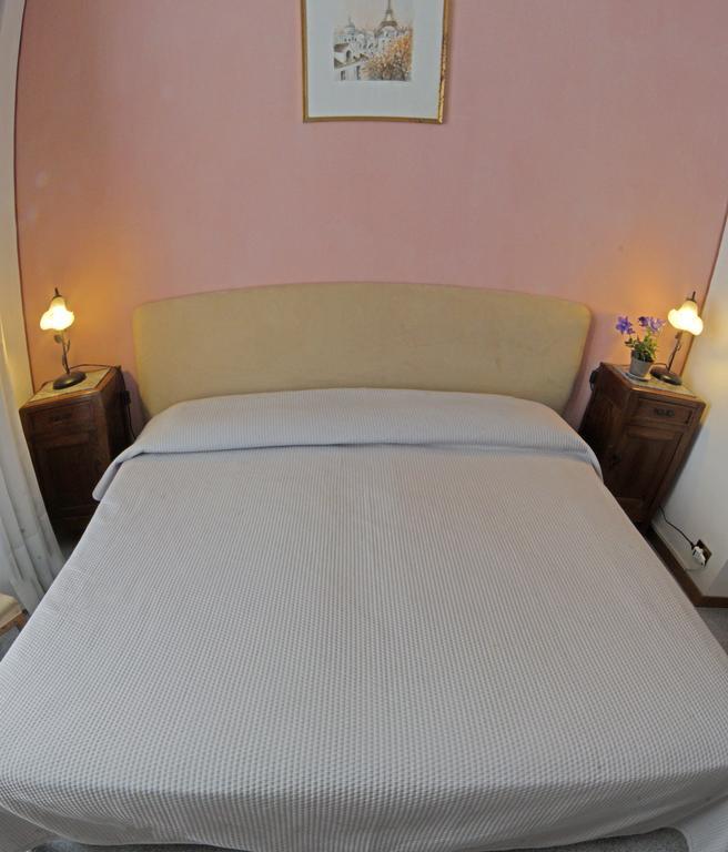 Appartamento Via De Vit Stresa Exterior photo